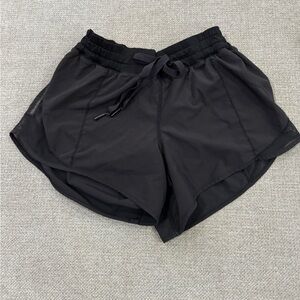 Lululemon Hotty hot black shorts